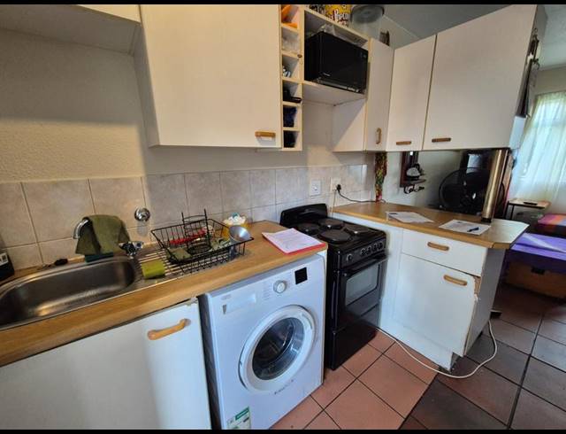 2 BEDROOM TOWNHOUSE FOR SALE IN FLORENTIA